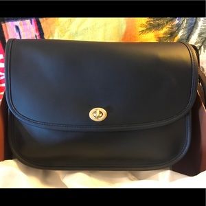 NWT Coach City Bag 9790 Black w box & dustbag
